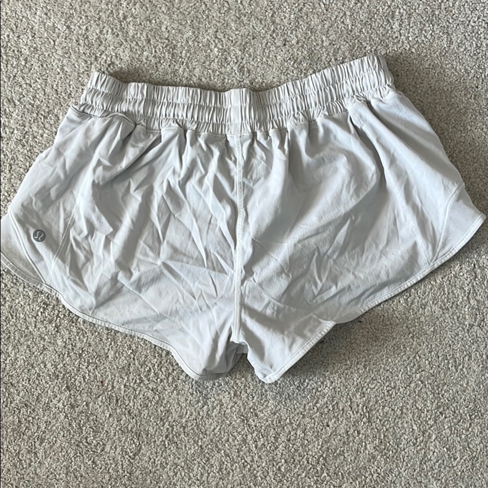 Lululemon Hotty Hot Shorts size 8